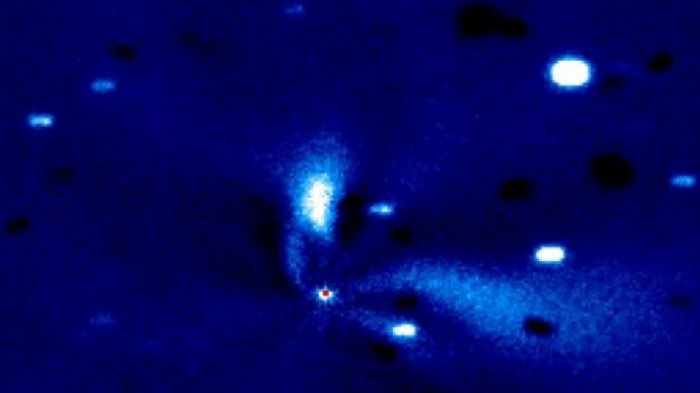 Очень яркие вспышки. Ученые пытаются понять, что происходит с загадочной кометой