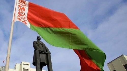 Минск решил выплачивать долги по евробондам в белорусских рублях