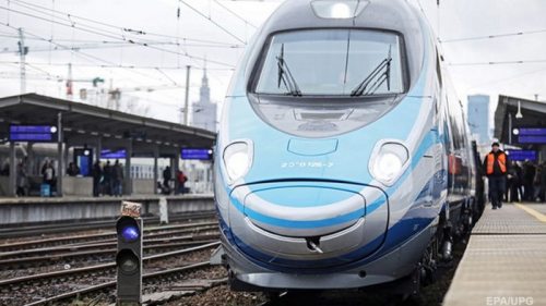 В Польше отменяют бесплатный проезд на поездах для украинцев