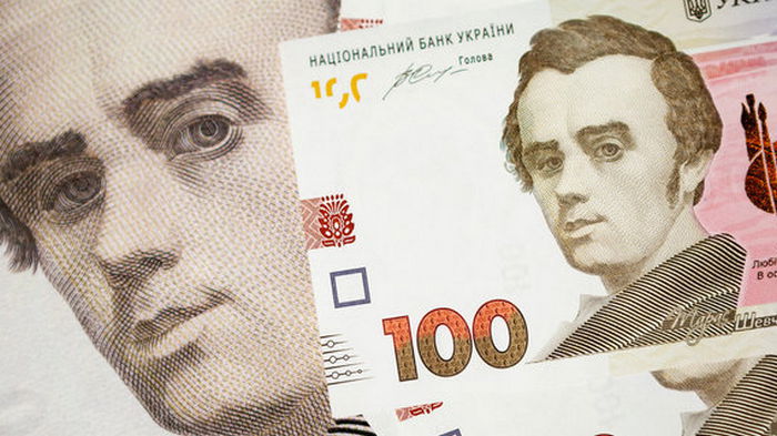 В июне украинцы принесли в банки 28 млрд грн. Данные НБУ