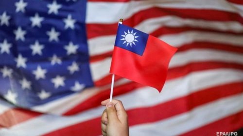 Китай потребовал от США отменить продажу оружия Тайваню