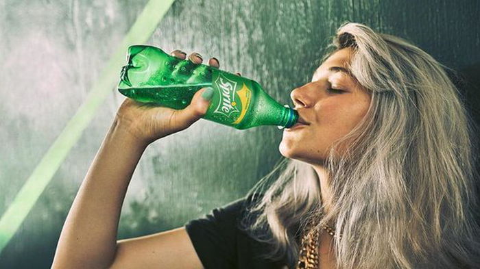 Coca-Cola отказывается от зеленых бутылок Sprite ради экологии
