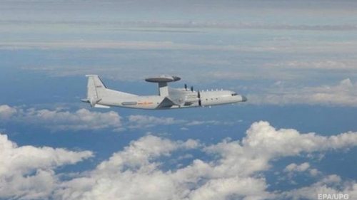В зону ПВО Тайваня вошли более 20 самолетов Китая
