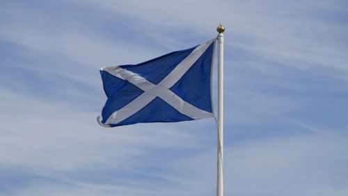 Впервые в мире: Шотландия обеспечила бесплатные средства гигиены для ж...