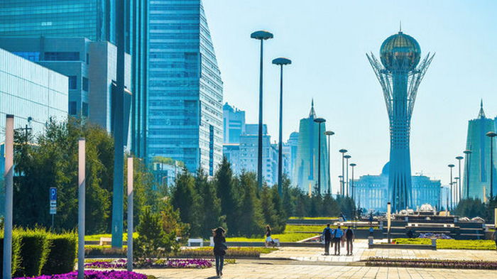 Казахстан переманил 45 компаний из России