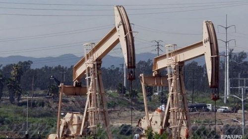 ЕС спешит договориться о потолке цен на российскую нефть — Bloomberg