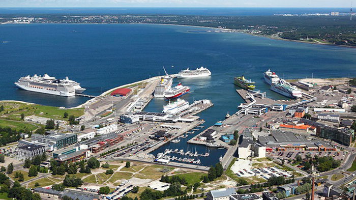 Эстония закрывает свои порты для части судов РФ