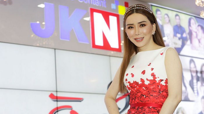 Тайская бизнесвумен стала владельцем конкурса Мисс Вселенная