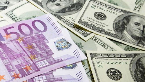 Уже не 50 гривен: Кабмин улучшил прогноз по курсу доллара в 2023 году