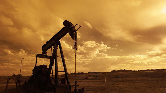 Мировые цены на нефть упали до минимума за последние два месяца