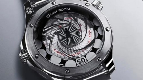 Omega презентовала часы, которые воспроизводят культовое начало фильмо...