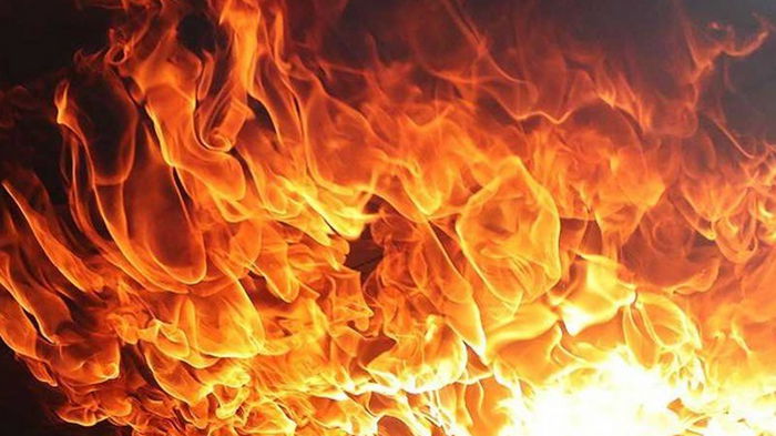 В Петербурге вспыхнул пожар на территории завода Звезда