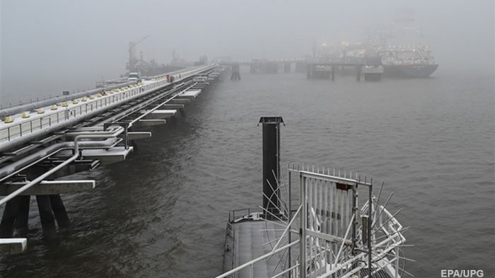 Германия ввела в эксплуатацию свой первый плавучий СПГ-терминал
