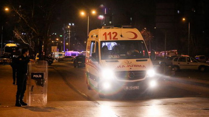 В одном из городов Турции рухнул потолок отеля: десятки пострадавших