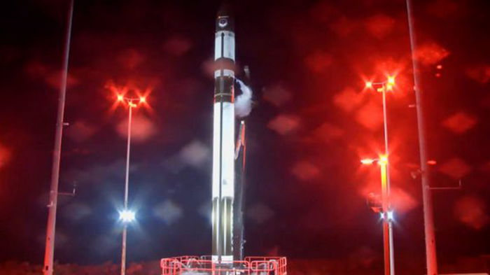 Компания Rocket Lab осуществила первый запуск ракеты с территории США (видео)