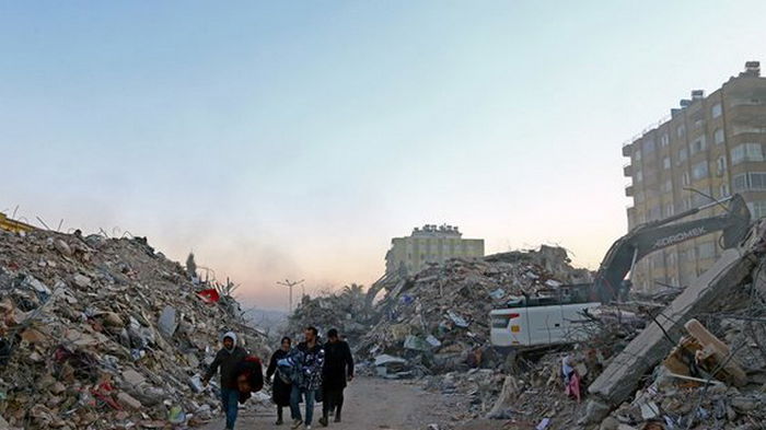 Землетрясение на Ближнем Востоке: число жертв оценивается в 35 000 человек и будет расти