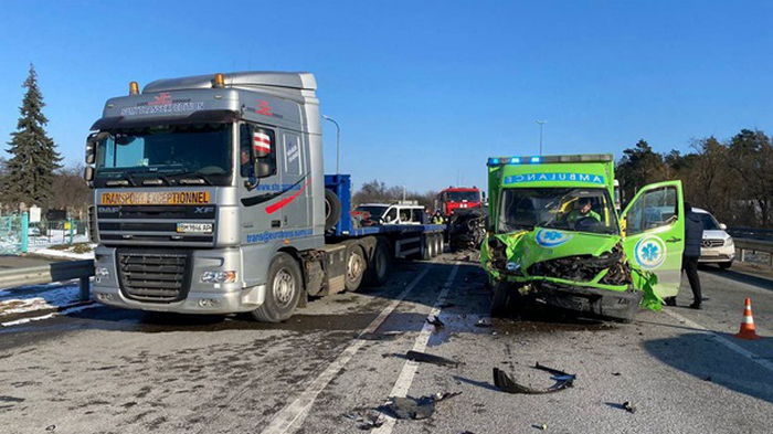 В Киевской области произошла масштабная авария