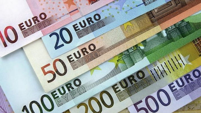 Евро в банках подешевел. Наличные курсы валют