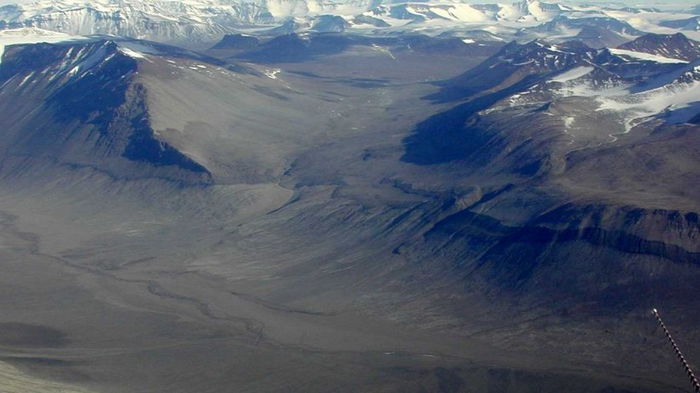 Ученые рассказали, какая пустыня является самой большой в мире: на самом деле их две