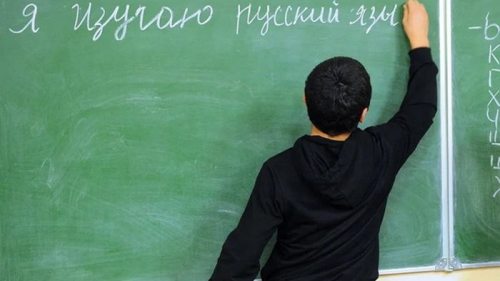 Большинство украинцев против изучения русского языка в школах — опрос