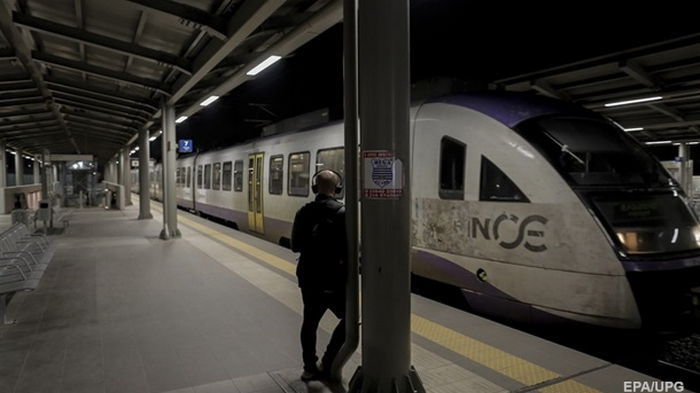 В Греции возобновили движение поездов после смертельной аварии
