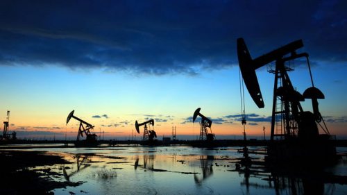 Нефть дешевеет, поскольку США откладывают пополнение стратегического р...