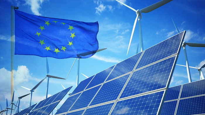 Евросоюз решил существенно ускорить переход на возобновляемую энергию