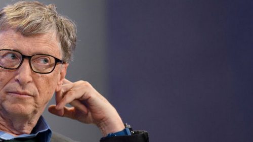 Билл Гейтс призвал не останавливать разработку ИИ, поскольку это «не решит проблему»