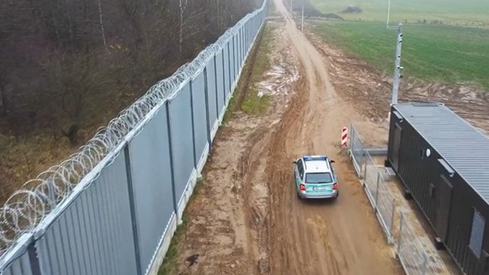 Польша возводит электронный барьер на границе с РФ