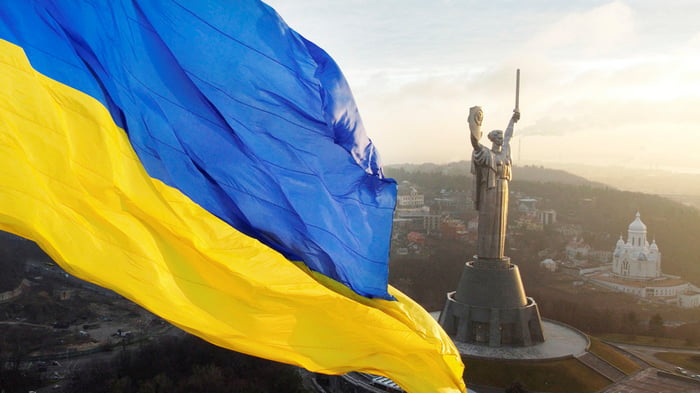 Історія українського жовто-блакитного прапору