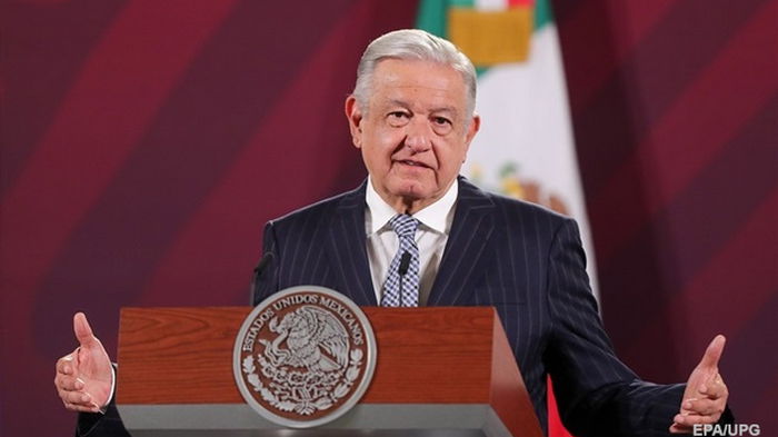 Парламент Перу объявил персоной нон грата президента Мексики