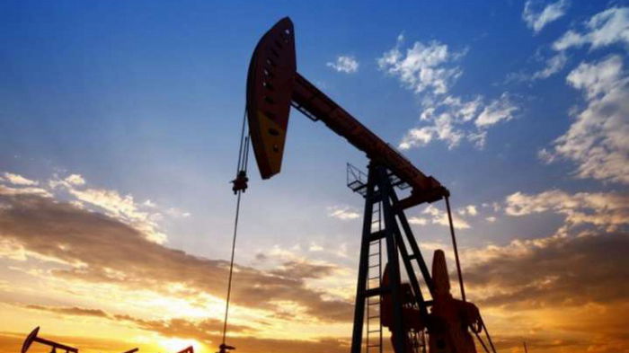 Нефть дешевеет после резкого роста: что повлияло на мировые цены