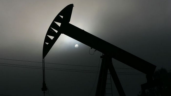 Нефть дорожает на фоне снижения риска дефолта США