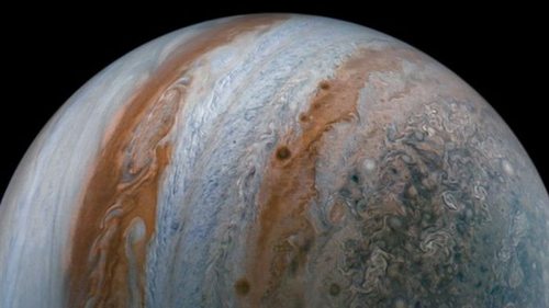 NASA показало очень необычные облака на Юпитере (фото)