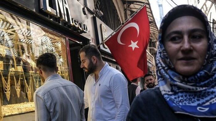 Турция второй раз за месяц подняла процентную ставку. Лира опять упала