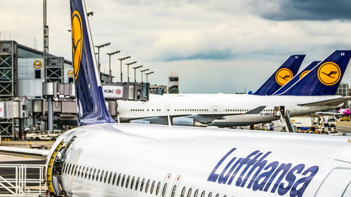 Lufthansa отчиталась о рекордной прибыли, после этого акции компании начали дешеветь