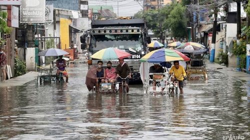 На Филиппинах тайфун Доксури унес жизни 25 человек