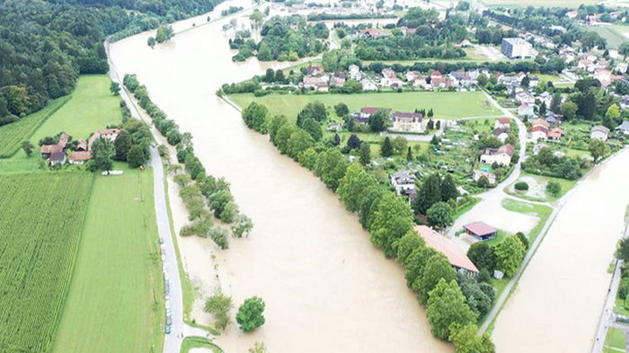 ЕС выделит 400 млн евро для ликвидации последствий наводнения в Словении