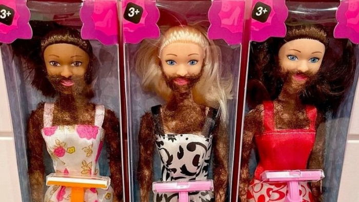 Только для взрослых: в Сети продают бородатых кукол Борби, которых можно побрить