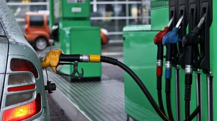 Будет ли бензин стоить 60 гривен за литр и от чего это зависит: прогноз на осень