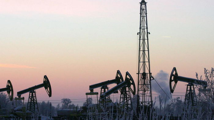 Нефть приближается к $100 за баррель