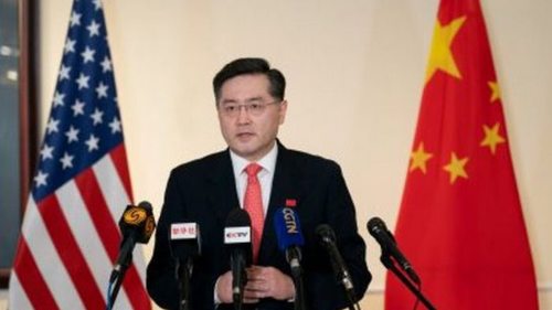 Министр иностранных дел Китая был уволен из-за внебрачной связи в США ...