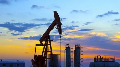 Нефть продолжает дорожать на новостях из Китая