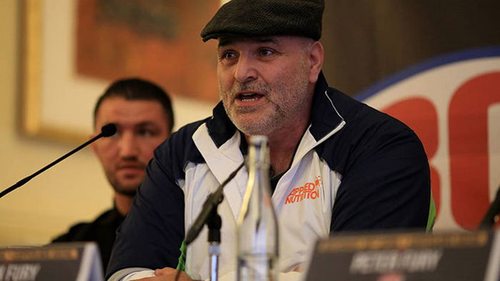 Отец Фьюри призвал не верить его сыну