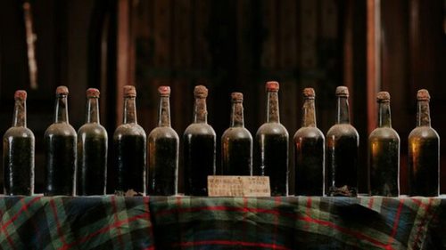 В Шотландии продадут самый старый в мире шотландский виски за 10 000 ф...