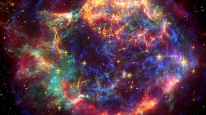 Электроны в загадочных космических лучах указали на неожиданный источник их происхождения