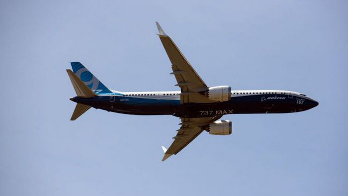 В Boeing 737 Max обнаружили незакрученный винт. Компания попросила проверить самолеты