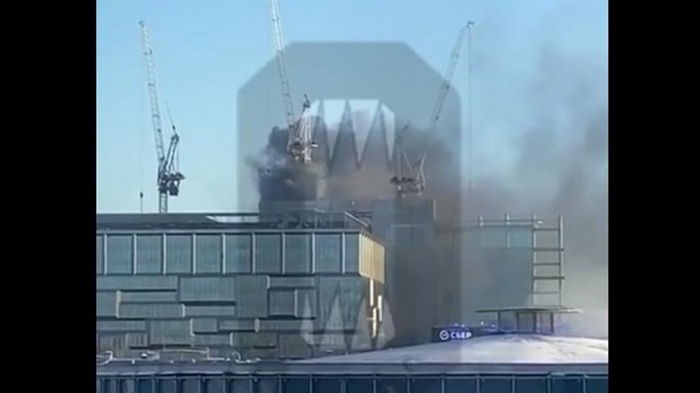 В Москве произошел пожар в недостроенном здании