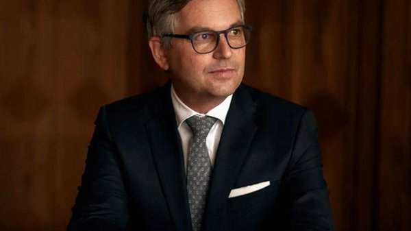 Министра финансов Австрии лишили водительских прав