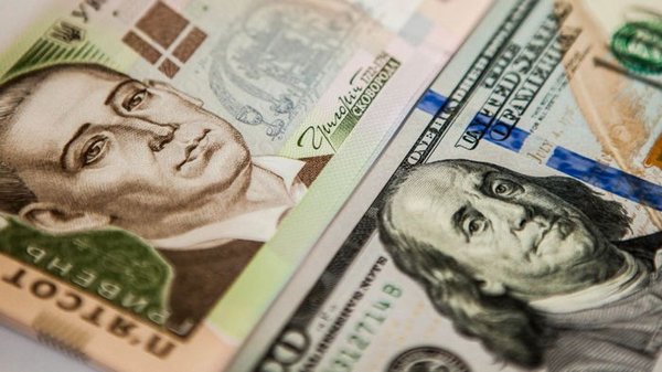 Каким будет курс доллара на следующей неделе: стоит ли ожидать значительных изменений